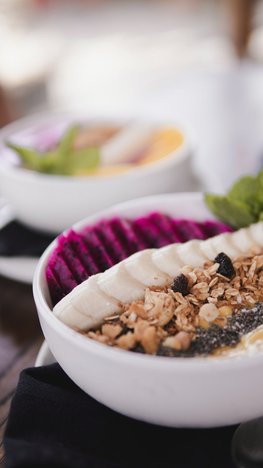 RECIPE: Rejuvenating Maqui Berry + Acai Smoothie Bowl