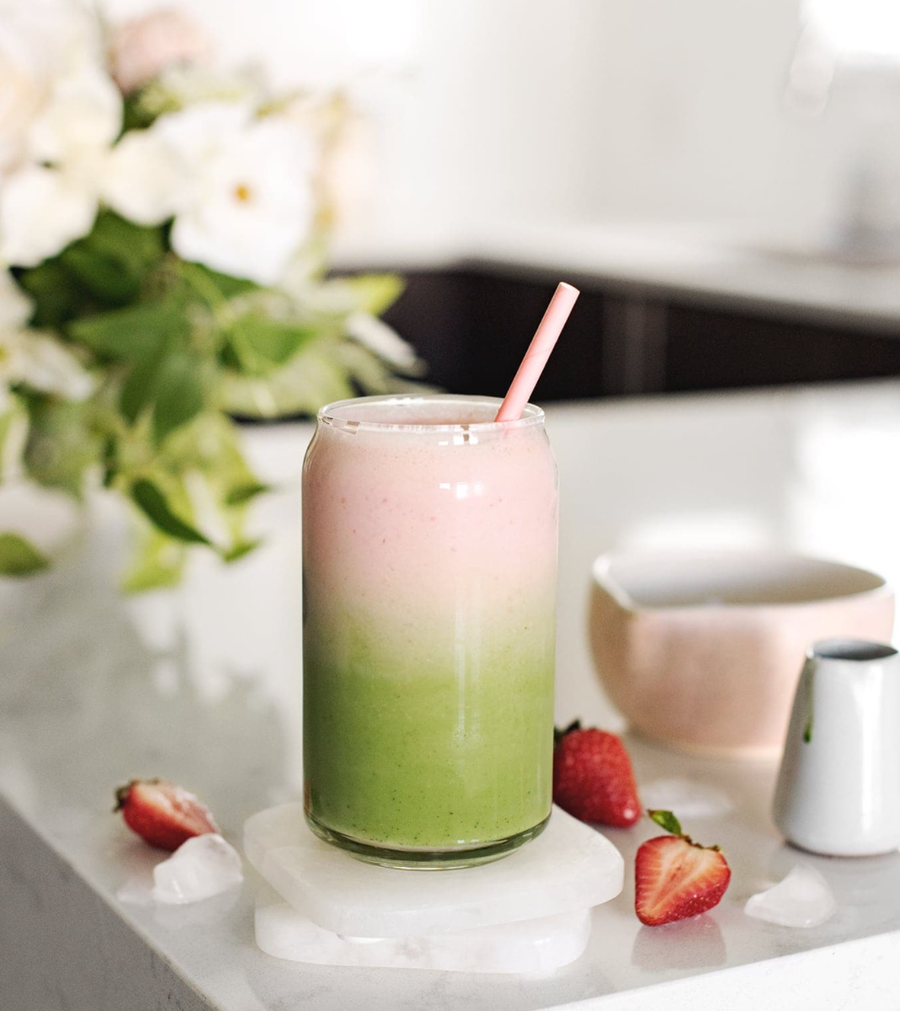 Recipe: Strawberry Matcha Latte โ