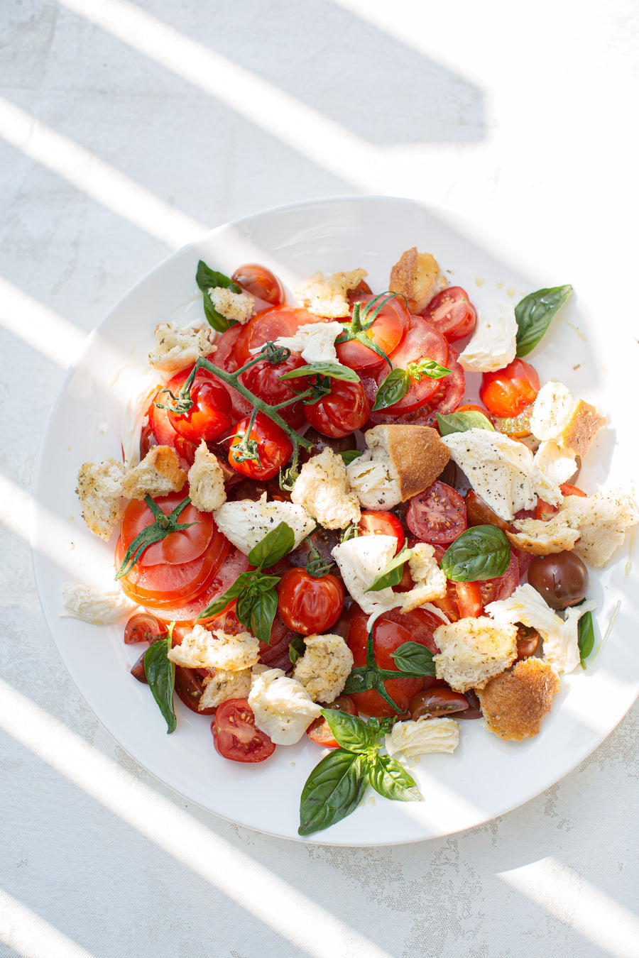Heirloom Tomato + Basil Panzanella Salad Recipe